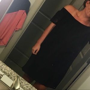✨3 for $20 Sale✨ Black Off the Shoulder Dress